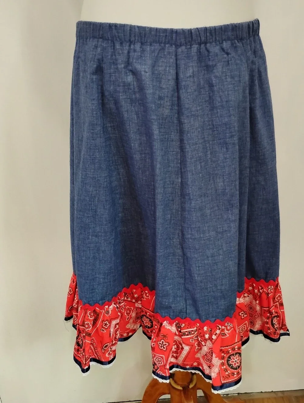 VINTAGE LITTLE HOUSE CREATIONS SKIRT